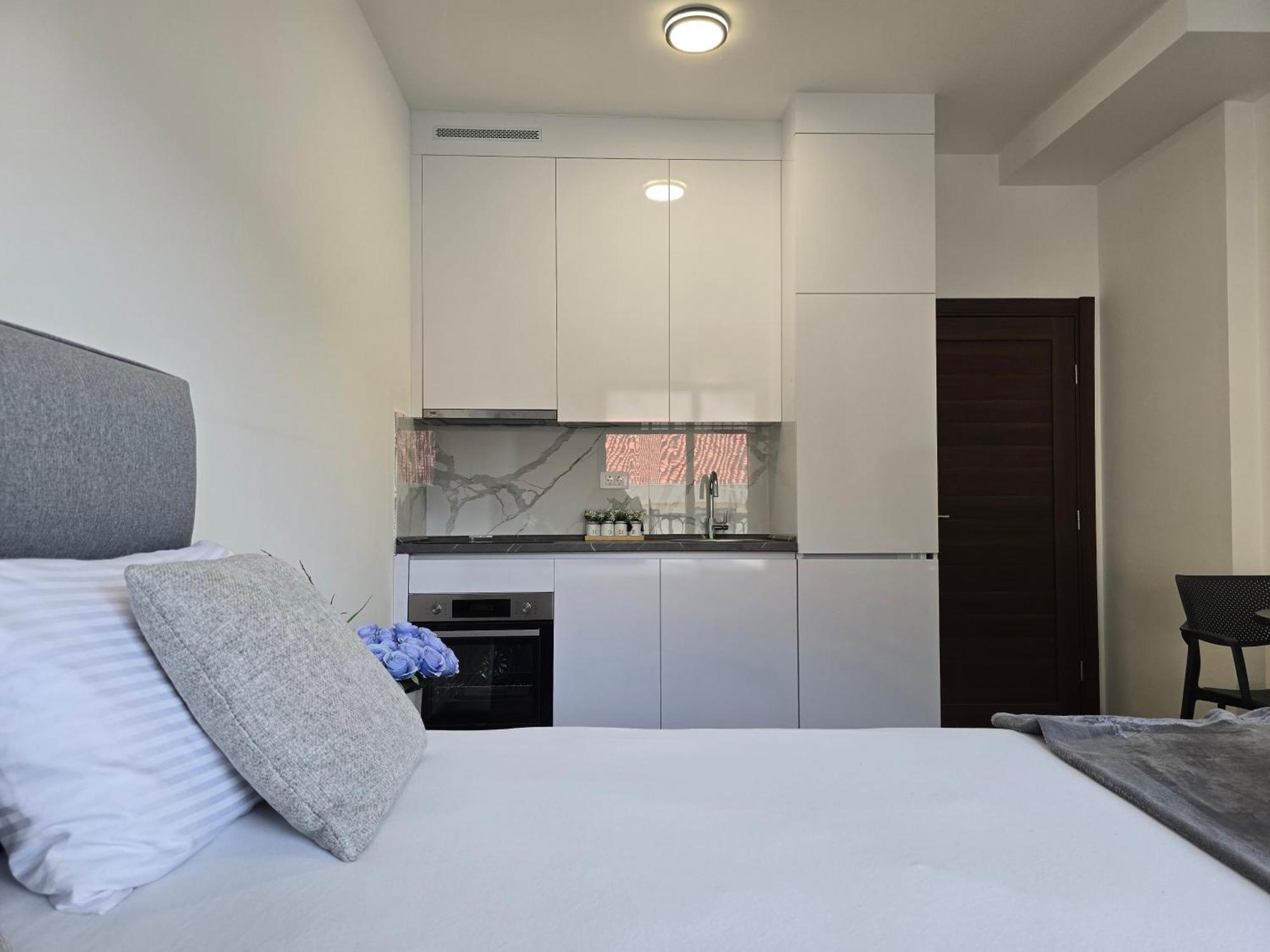 Adriatic Apartments Будва Экстерьер фото